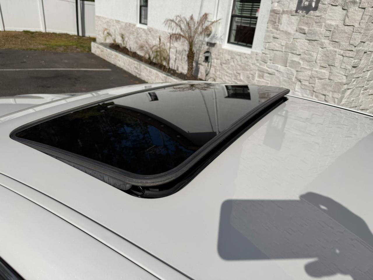 Used 2011 Lexus LS 460 AWD w/ Comfort Pkg image 16