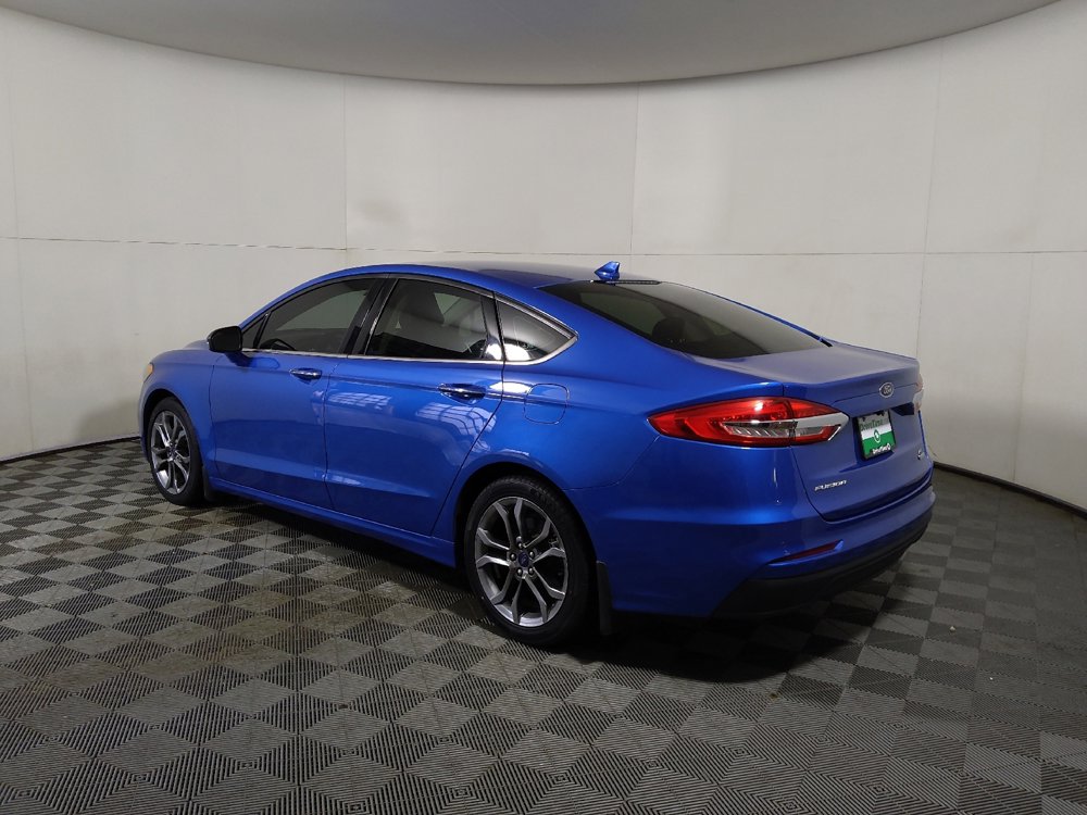 Used 2020 Ford Fusion SEL FWD image 3