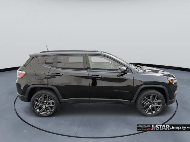 New 2026 Jeep Compass Latitude image 3