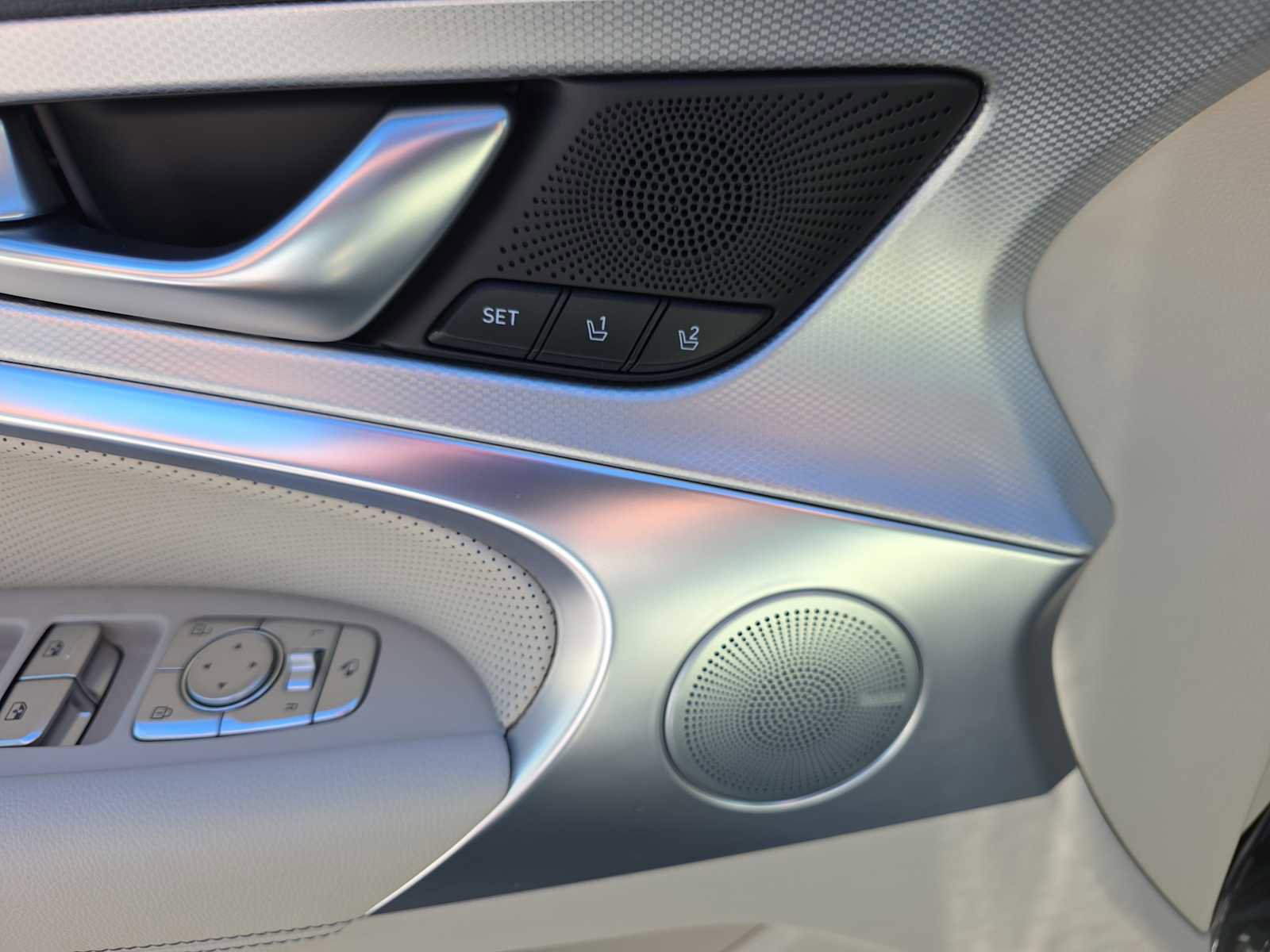 New 2026 Genesis G70 2.5T Prestige image 10