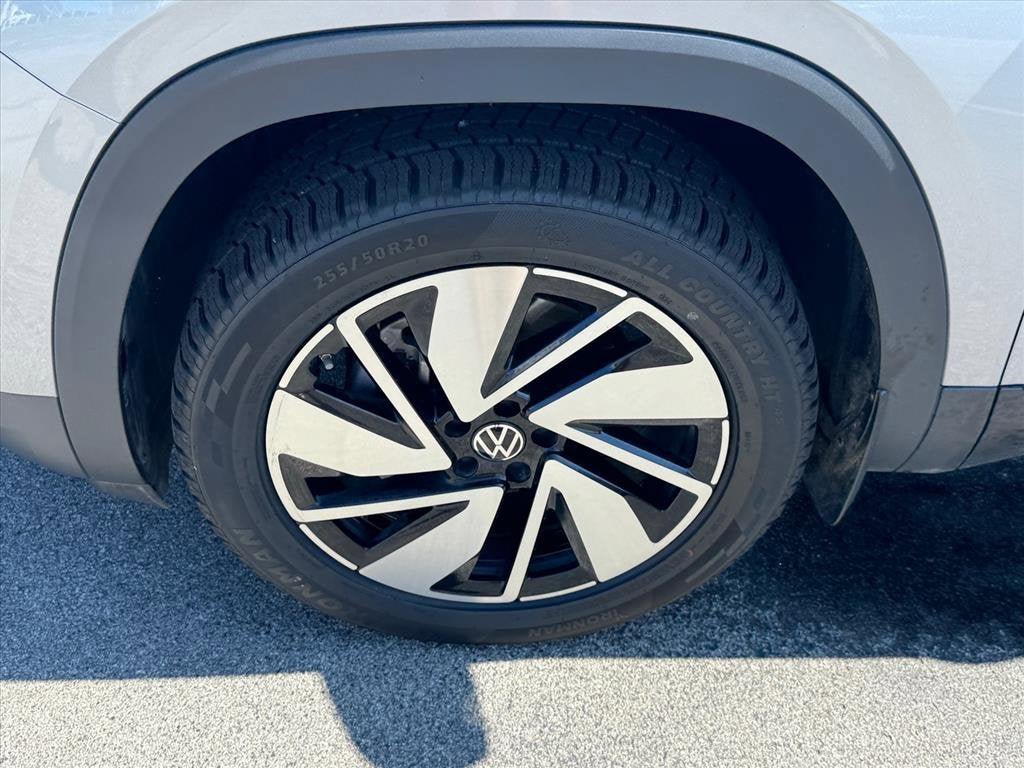 Used 2024 Volkswagen Atlas SE AWD/4WD image 19