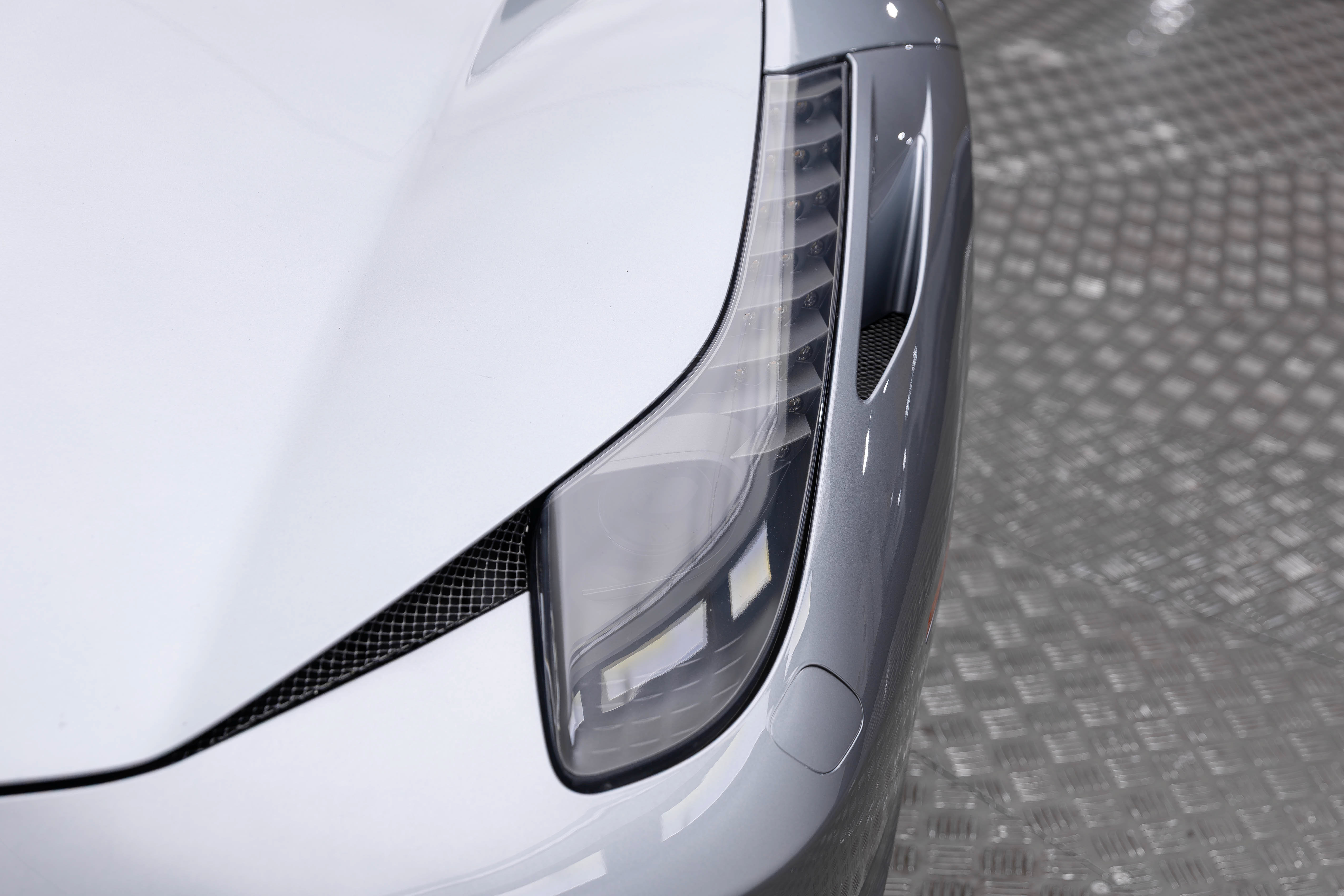 Certified 2013 Ferrari 458 Spider RWD image 57