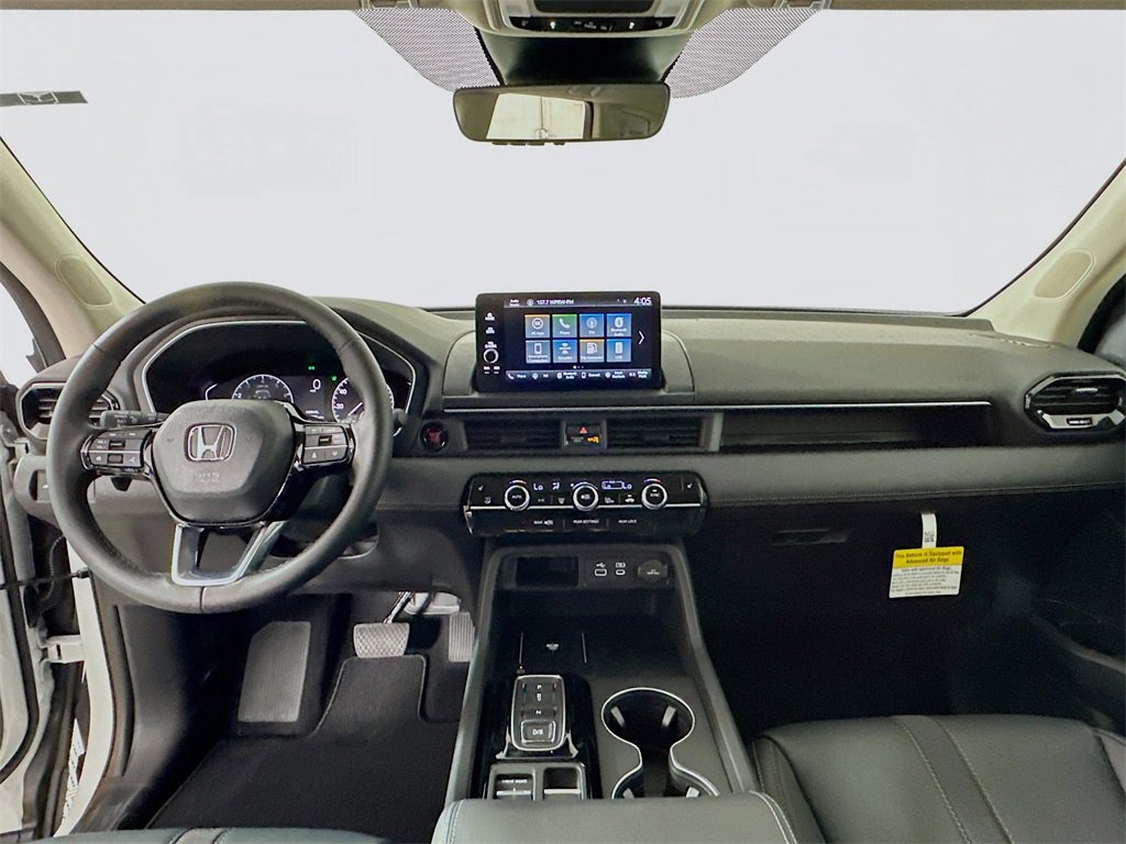 New 2025 Honda Pilot EX-L image 3