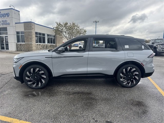 New 2026 Lincoln Nautilus Reserve image 6