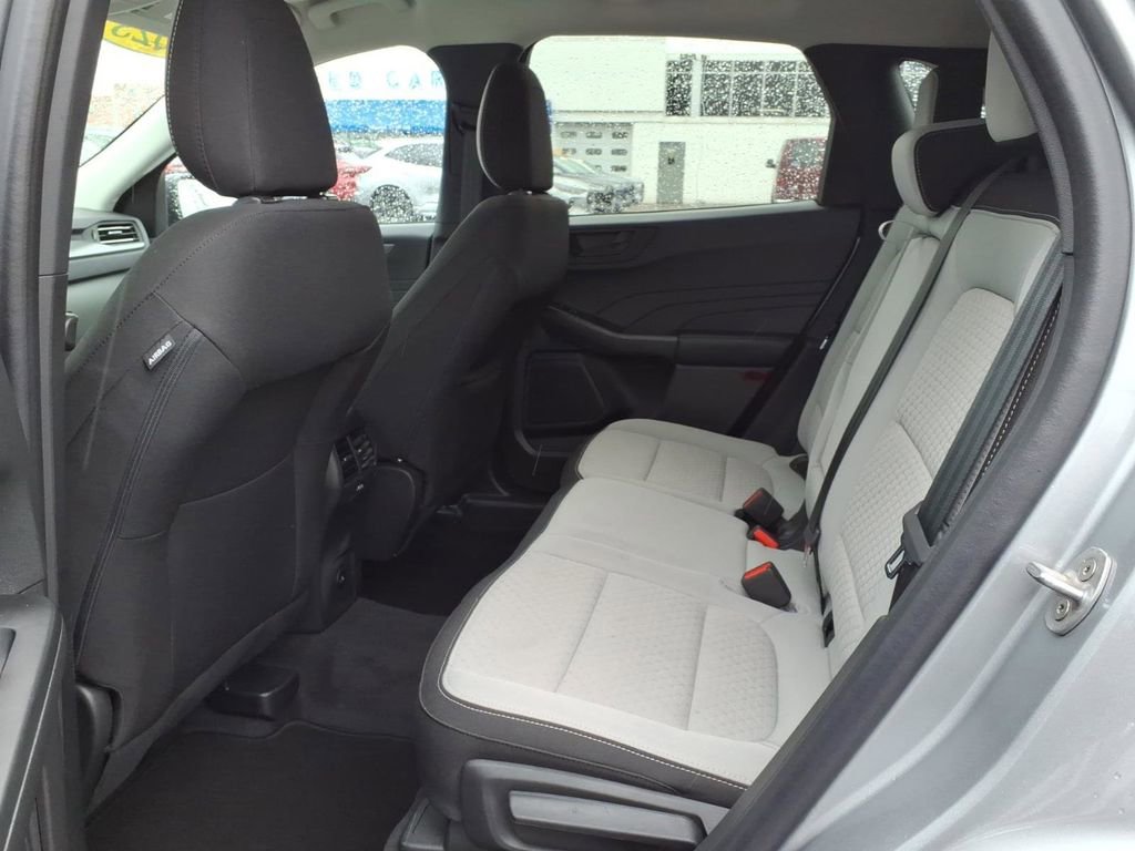 Used 2023 Ford Escape Active image 11