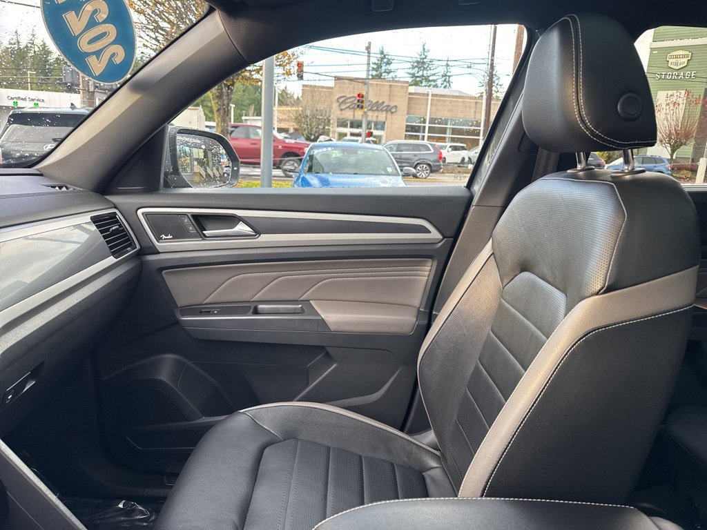 Used 2021 Volkswagen Atlas Cross Sport SEL Premium image 33