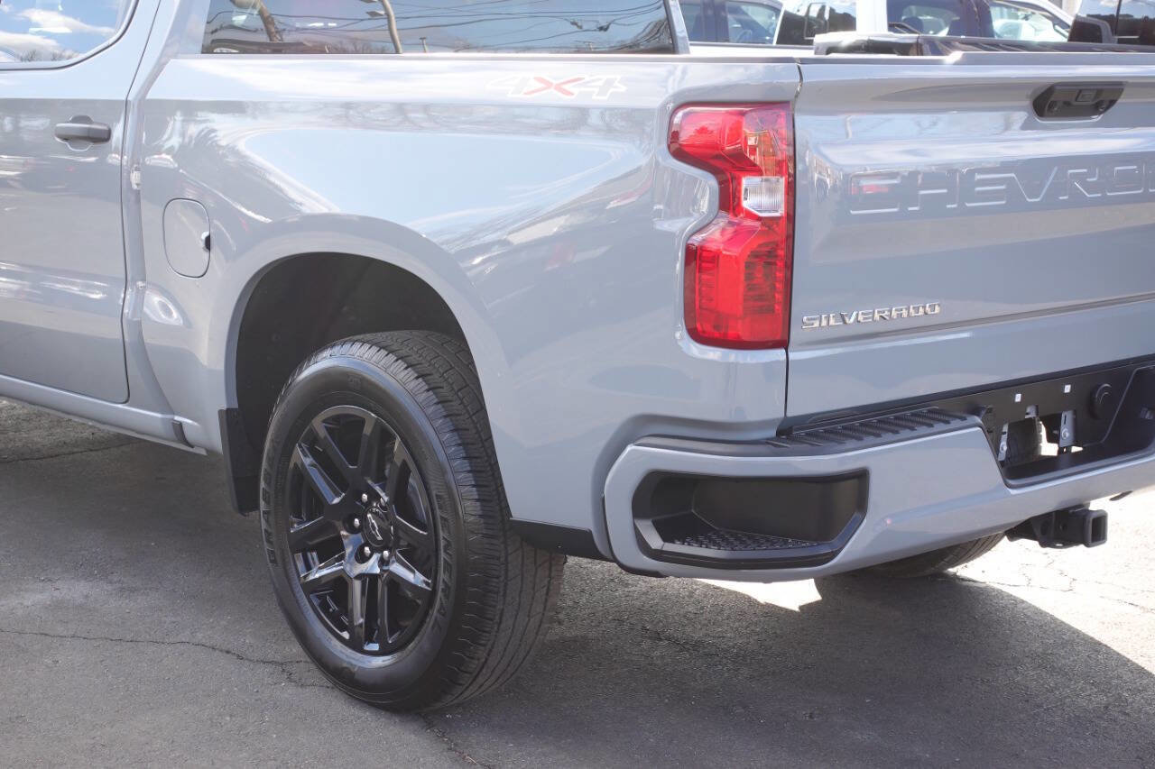 Used 2024 Chevrolet Silverado 1500 Custom AWD/4WD image 9