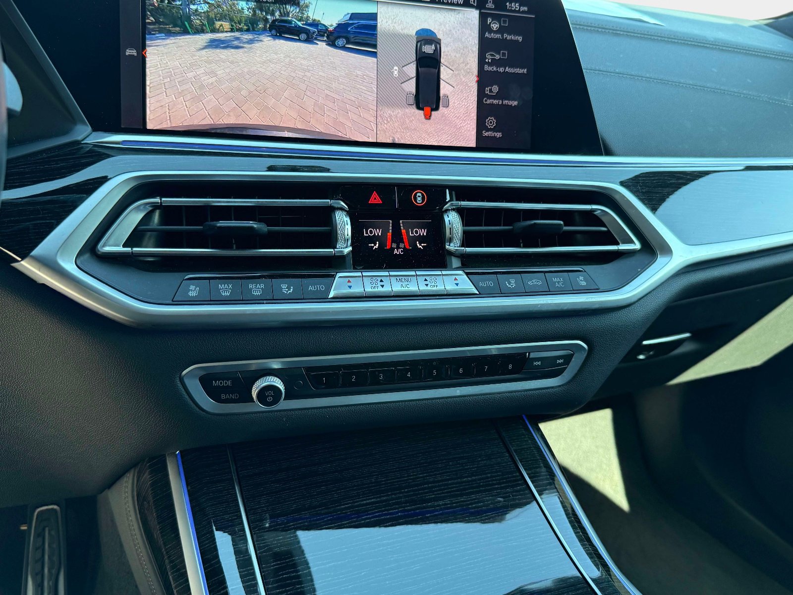 Used 2021 BMW X7 xDrive40i w/ M Sport Package image 43