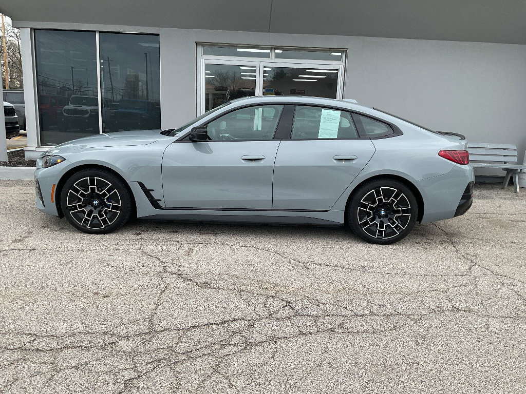 Used 2025 BMW i4 xDrive40i w/ M Sport Package AWD/4WD image 4