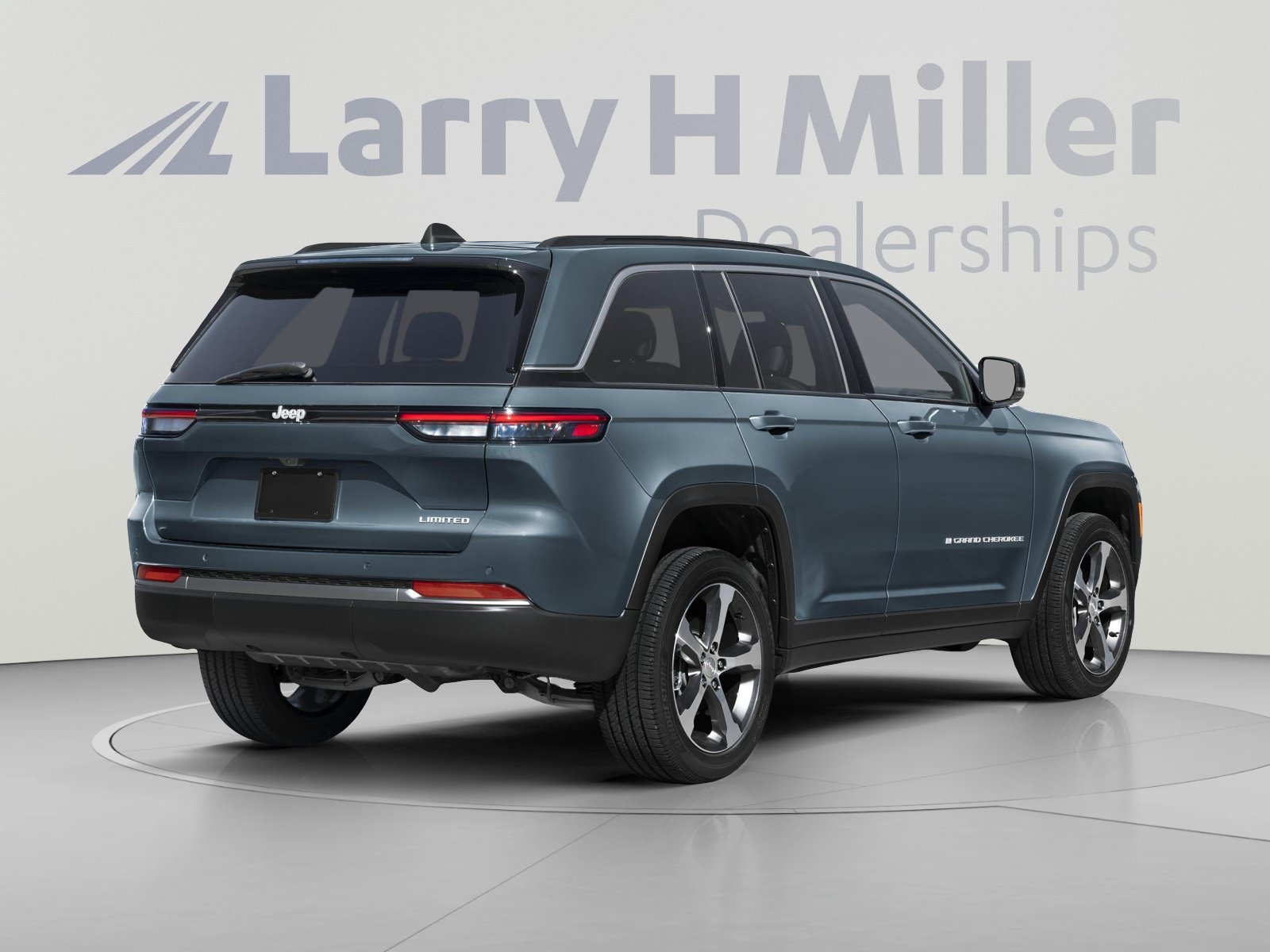 New 2027 Jeep Grand Cherokee Limited AWD/4WD image 2