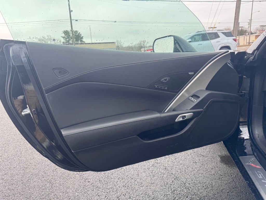 Used 2014 Chevrolet Corvette Stingray Convertible w/ 2LT Preferred Equipment Group image 9