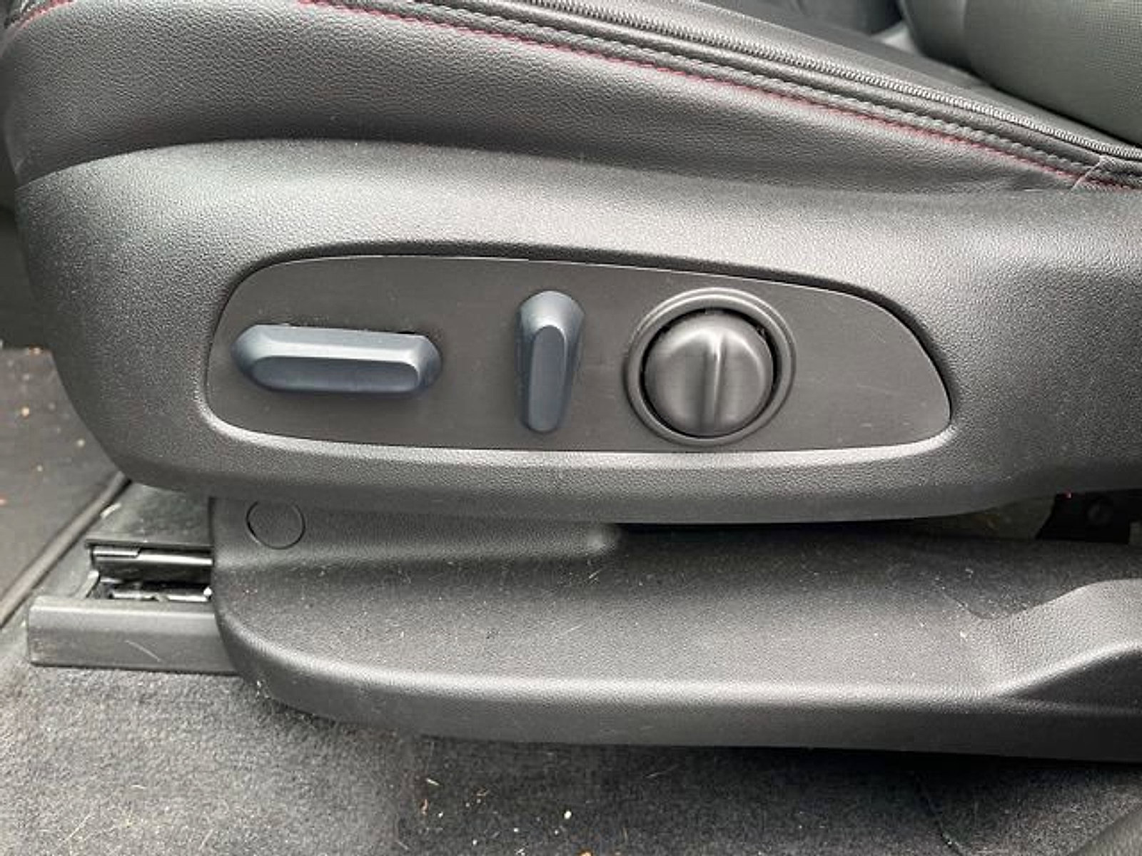 Certified 2023 Chevrolet Traverse RS AWD/4WD image 16