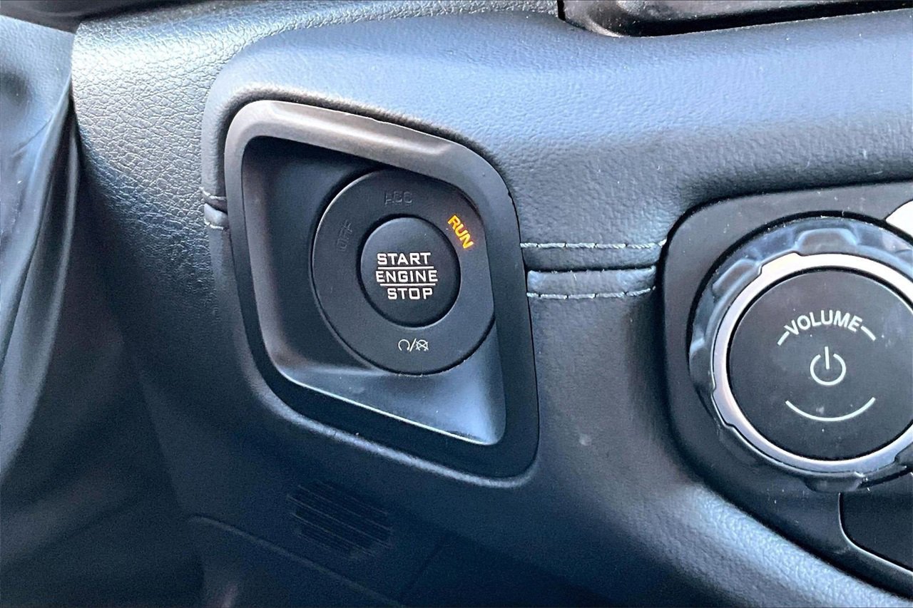 Certified 2024 Jeep Wrangler Unlimited Rubicon image 26