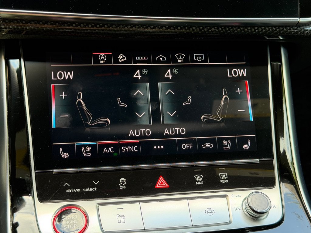 Used 2022 Audi SQ8 Prestige AWD/4WD image 43