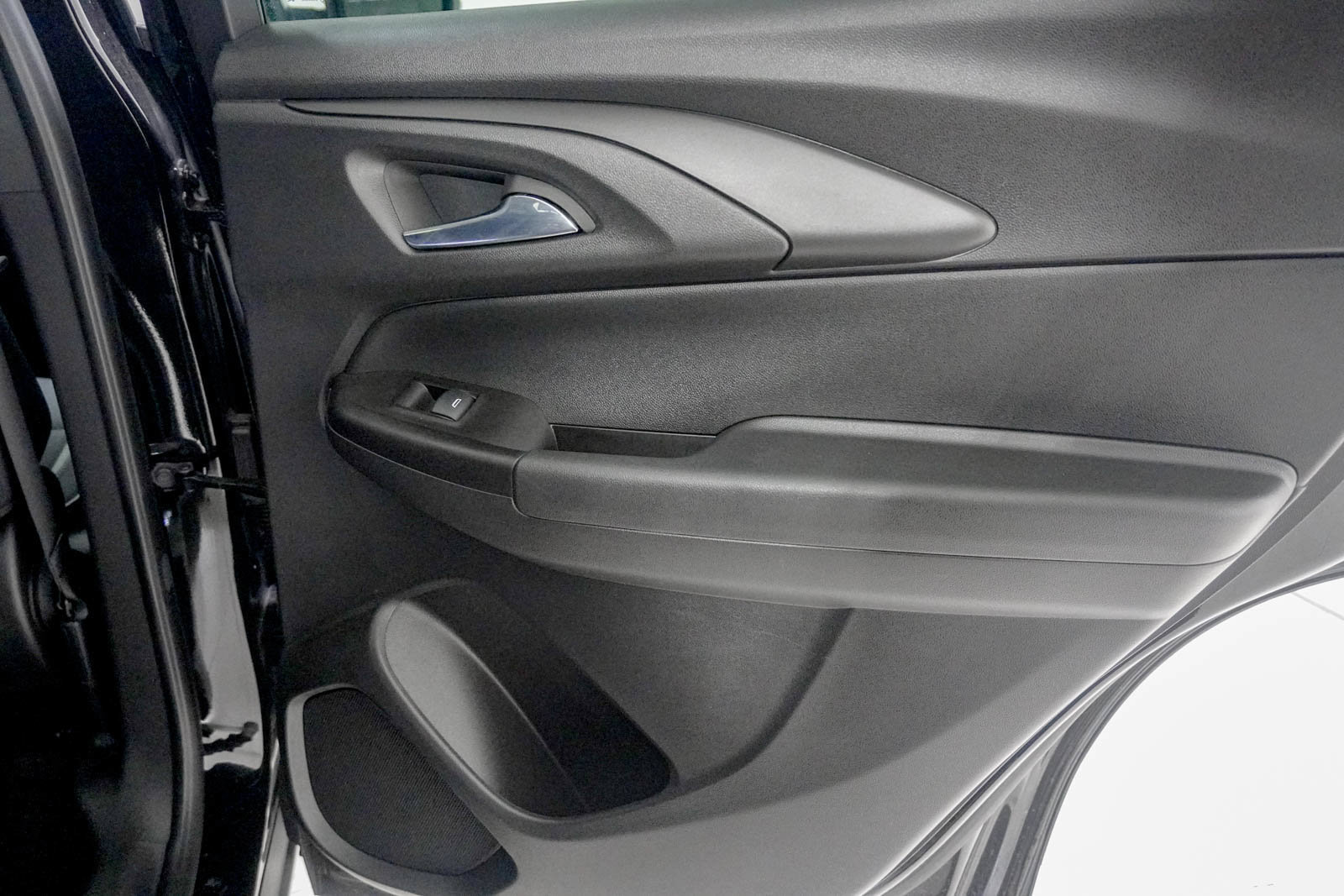 Used 2022 Chevrolet TrailBlazer LT w/ Convenience Package FWD image 29