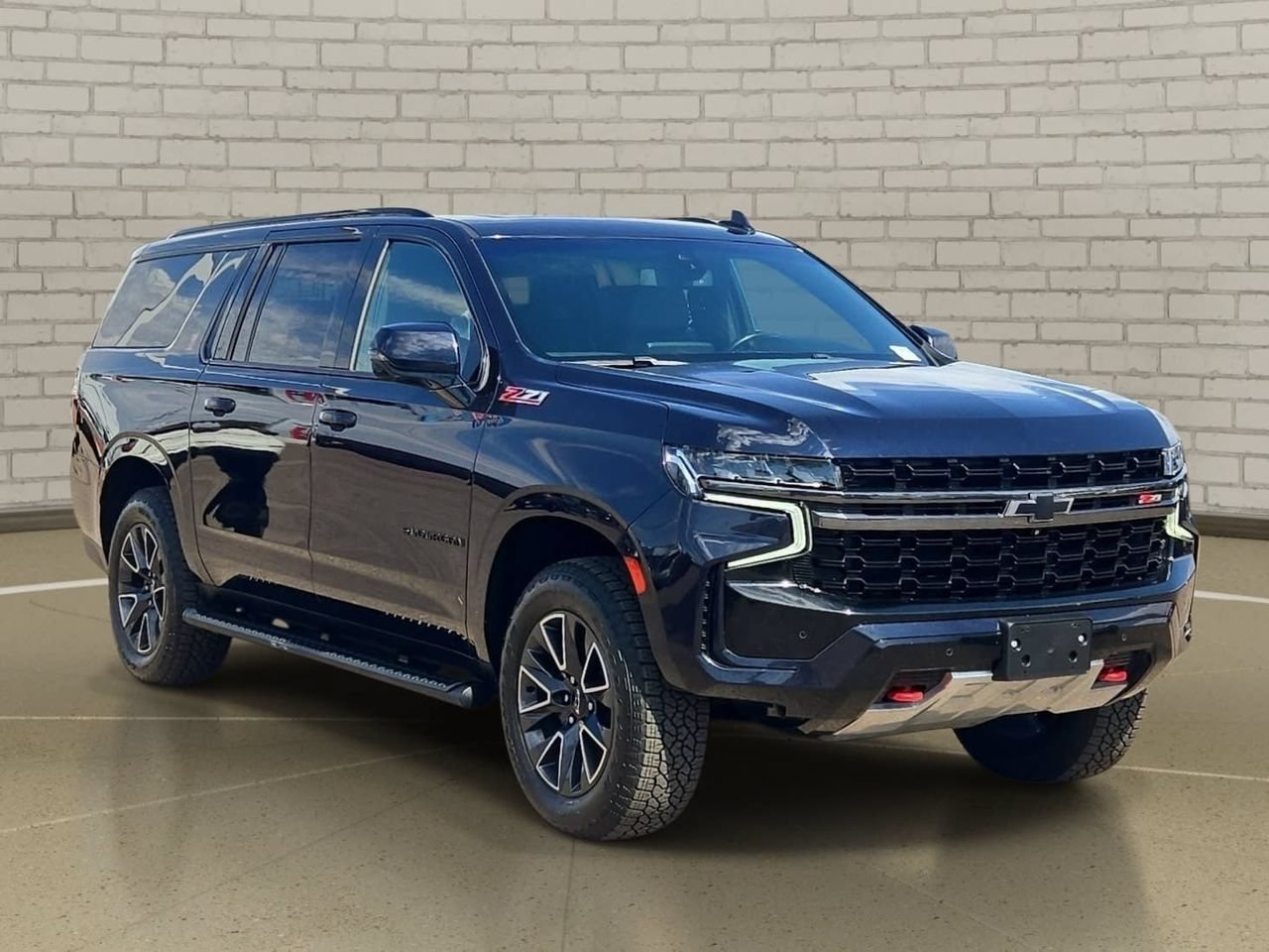 Used 2022 Chevrolet Suburban Z71 w/ Off-Road Capability Package AWD/4WD image 3