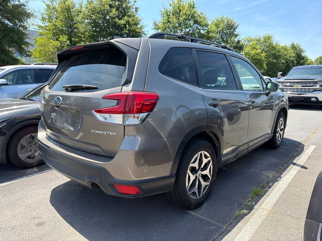 Used 2021 Subaru Forester Premium AWD/4WD image 12