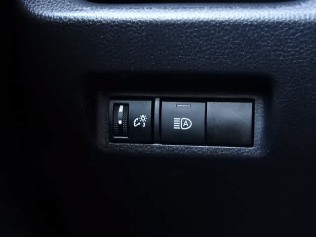 Certified 2025 Toyota RAV4 LE FWD image 37