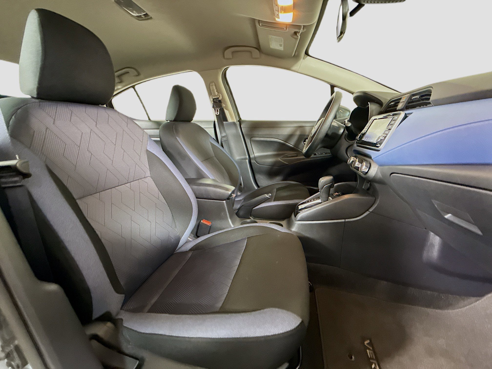 Used 2025 Nissan Versa SV w/ Trunk Package image 29