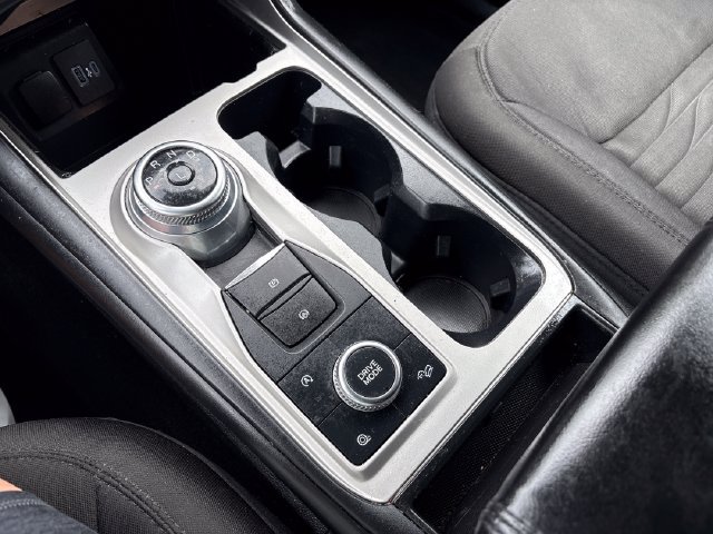 Used 2021 Ford Explorer XLT AWD/4WD image 17