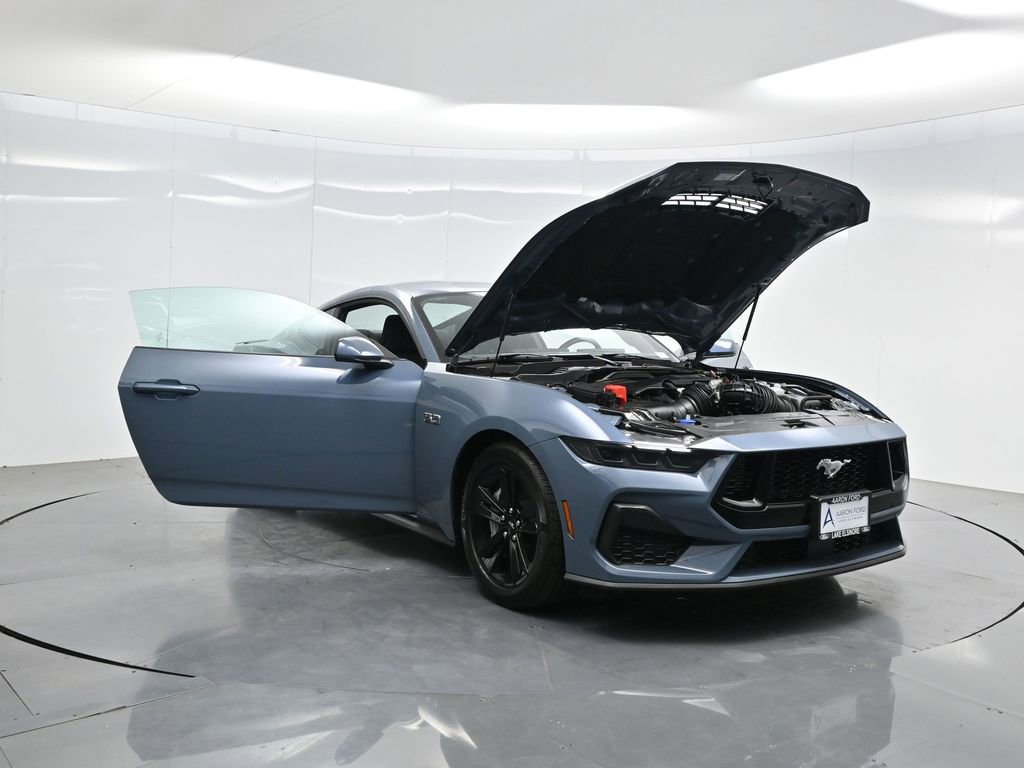 Used 2025 Ford Mustang GT RWD image 34