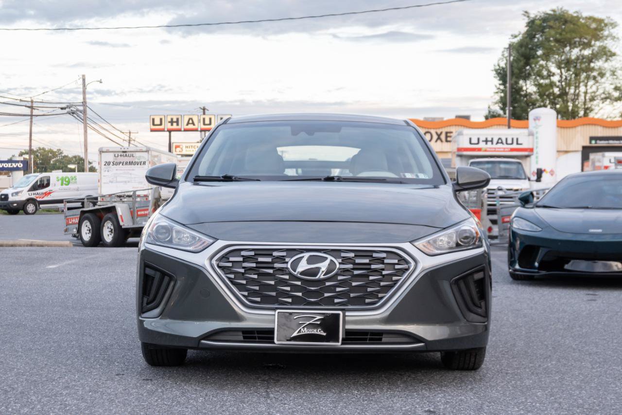 Used 2020 Hyundai Ioniq Blue FWD image 5