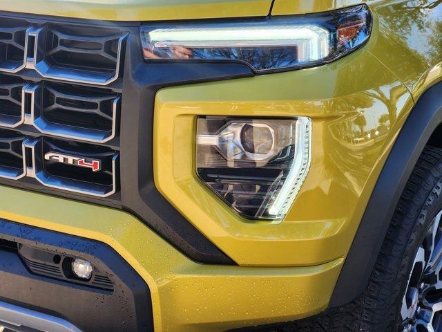 Used 2023 GMC Canyon AT4 image 17
