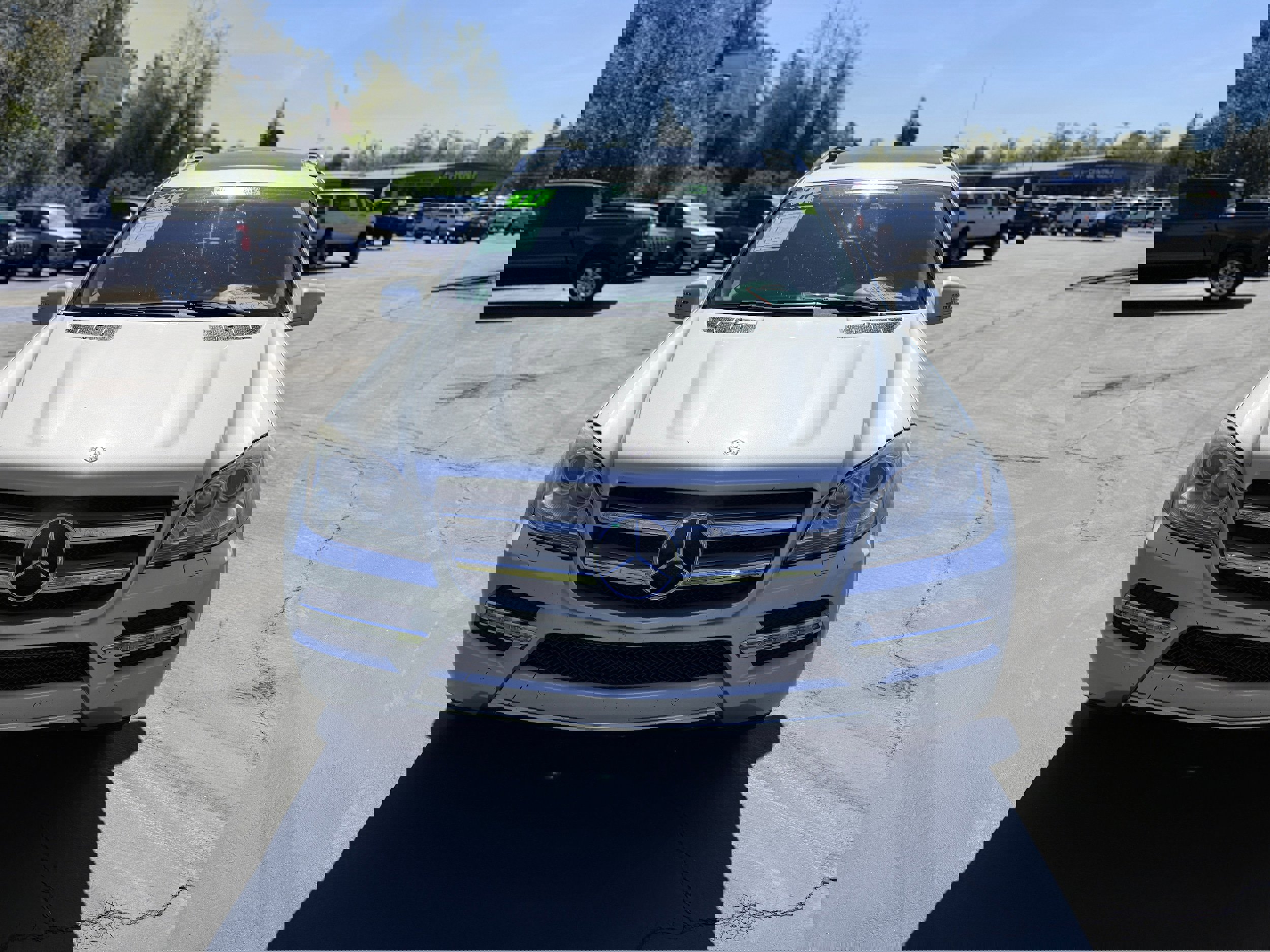 Used 2011 Mercedes-Benz GL 450 4matic image 3