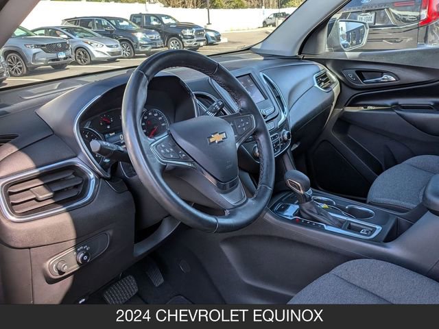 Used 2024 Chevrolet Equinox LT AWD/4WD image 10