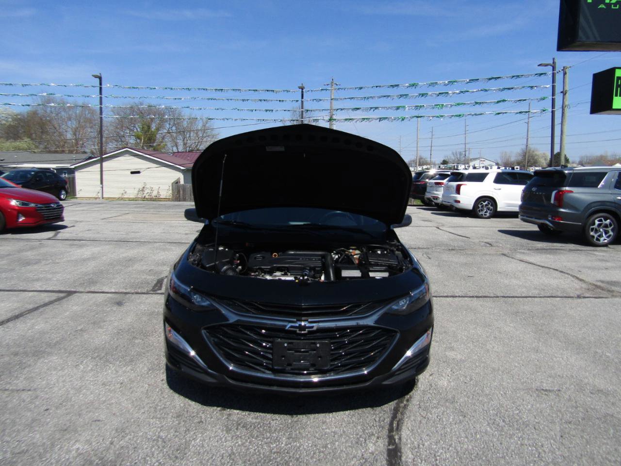 Used 2019 Chevrolet Malibu RS image 24