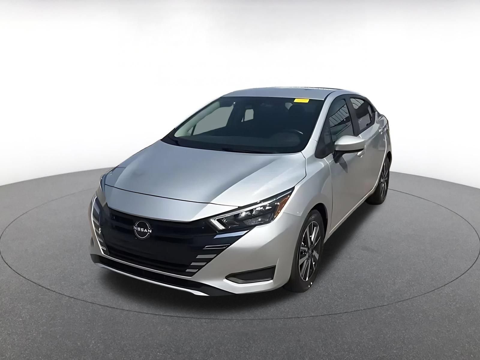 Used 2025 Nissan Versa SV FWD image 7