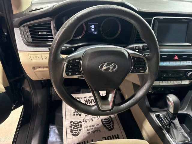 Used 2018 Hyundai Sonata SE w/ Winter Weather Package image 13