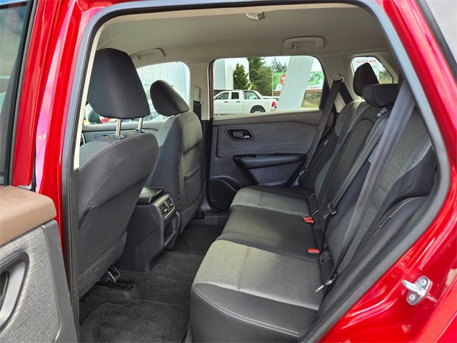 Used 2021 Nissan Rogue S image 16