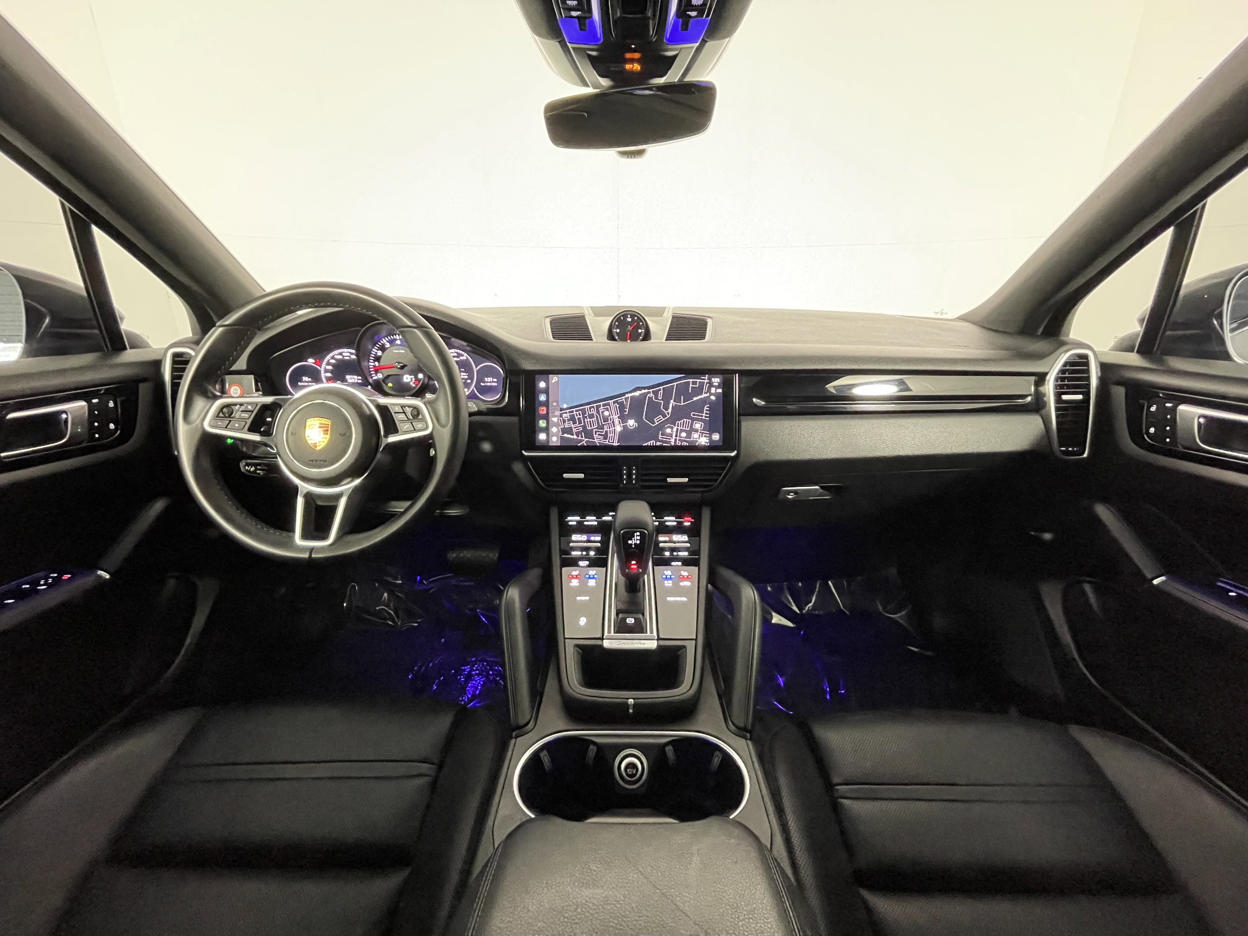 Used 2023 Porsche Cayenne image 13