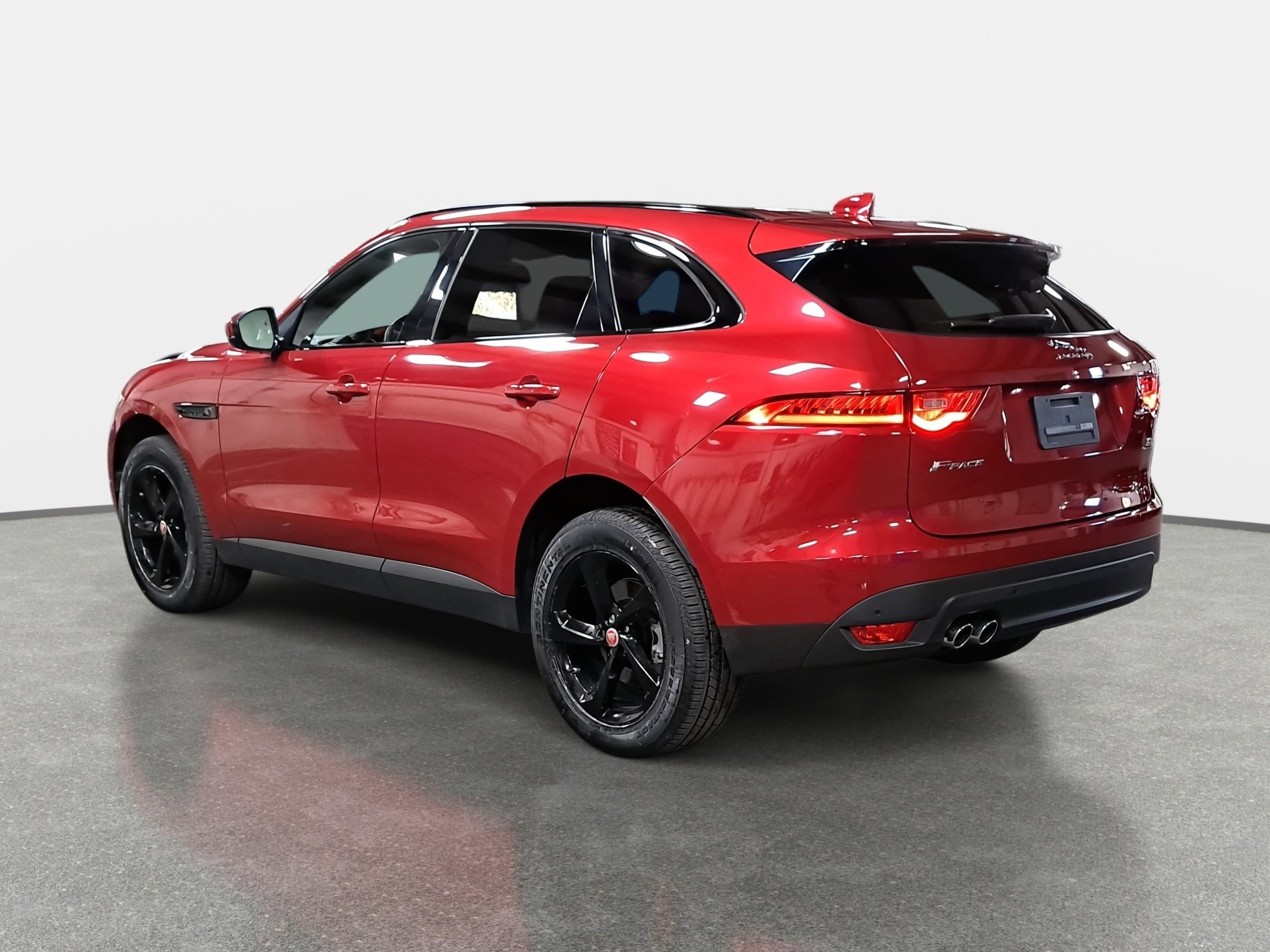 Used 2018 Jaguar F-PACE Prestige image 7