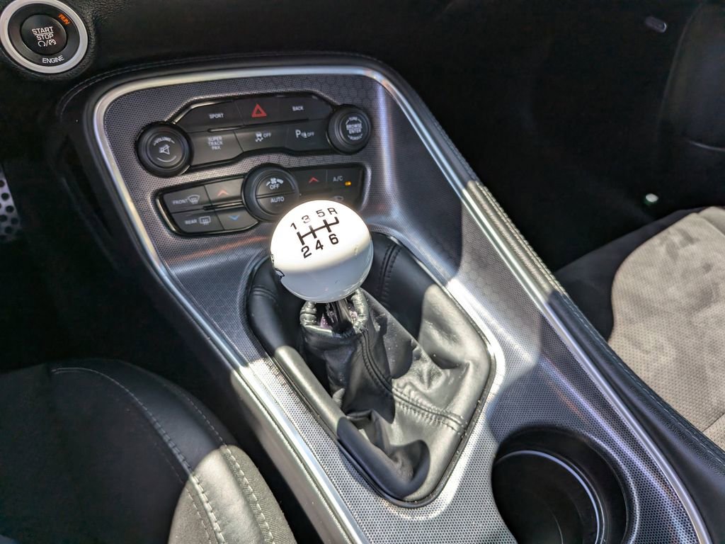 Used 2016 Dodge Challenger R/T Scat Pack RWD image 29