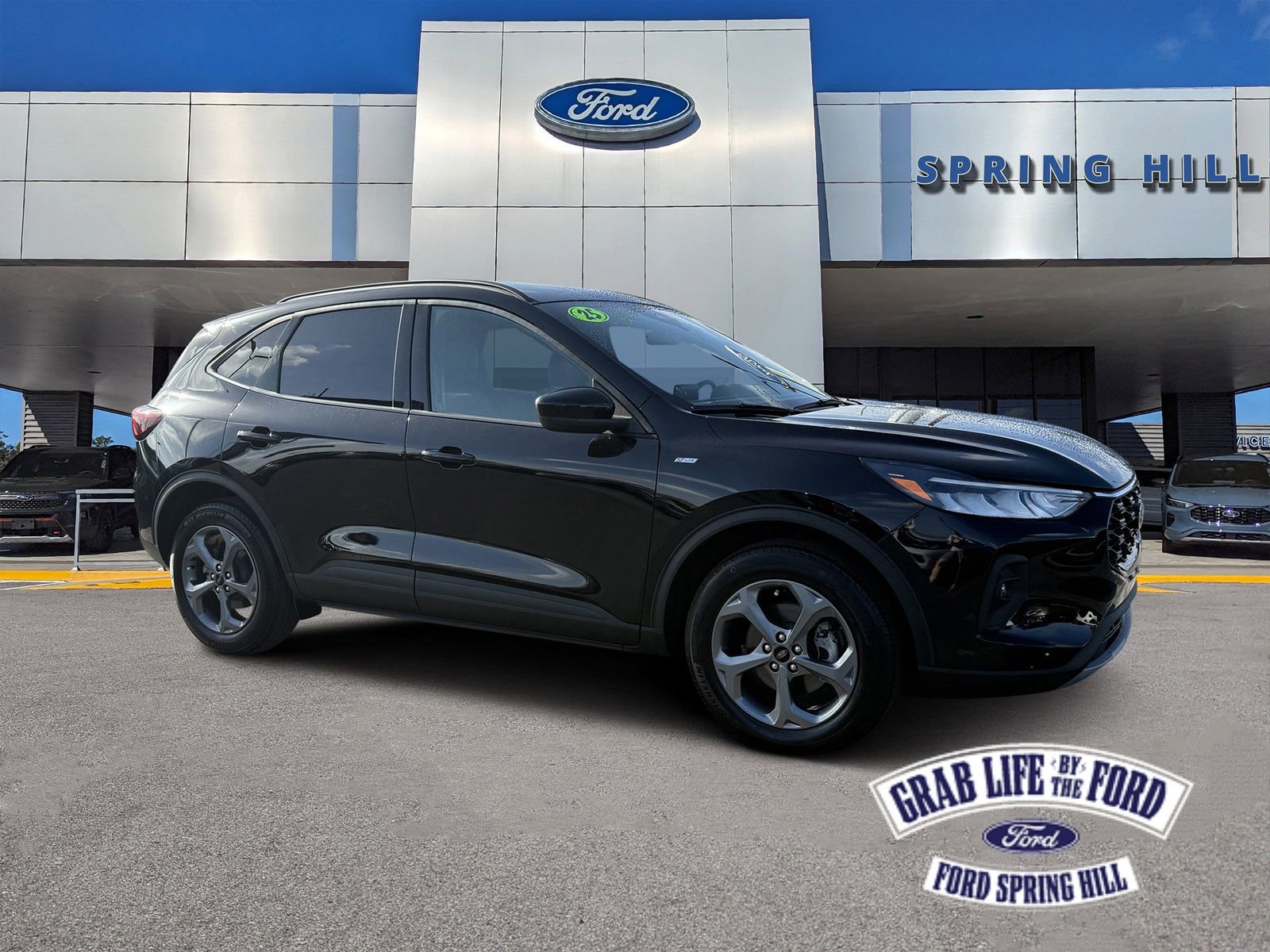 Certified 2025 Ford Escape ST-Line Select AWD/4WD image 1
