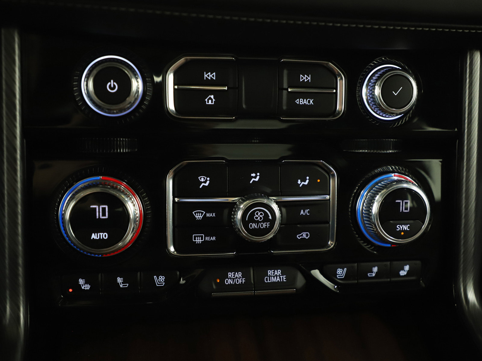 Used 2023 GMC Yukon XL Denali Ultimate AWD/4WD image 28