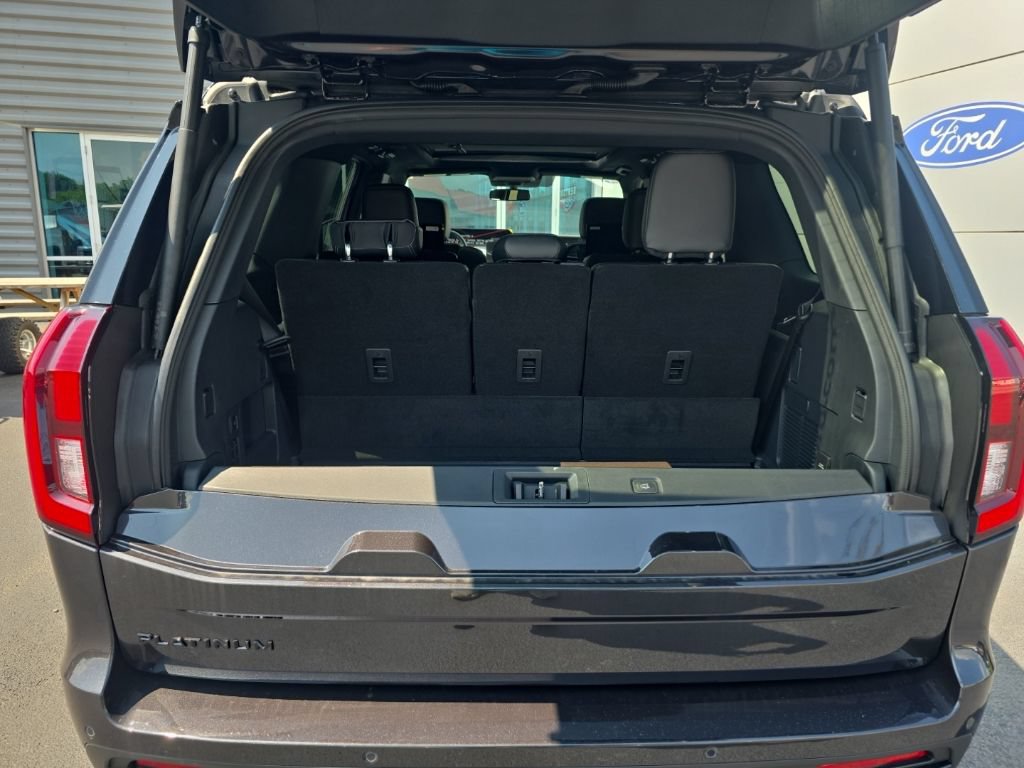 New 2027 Ford Expedition Platinum w/ Stealth Performance Package AWD/4WD image 7