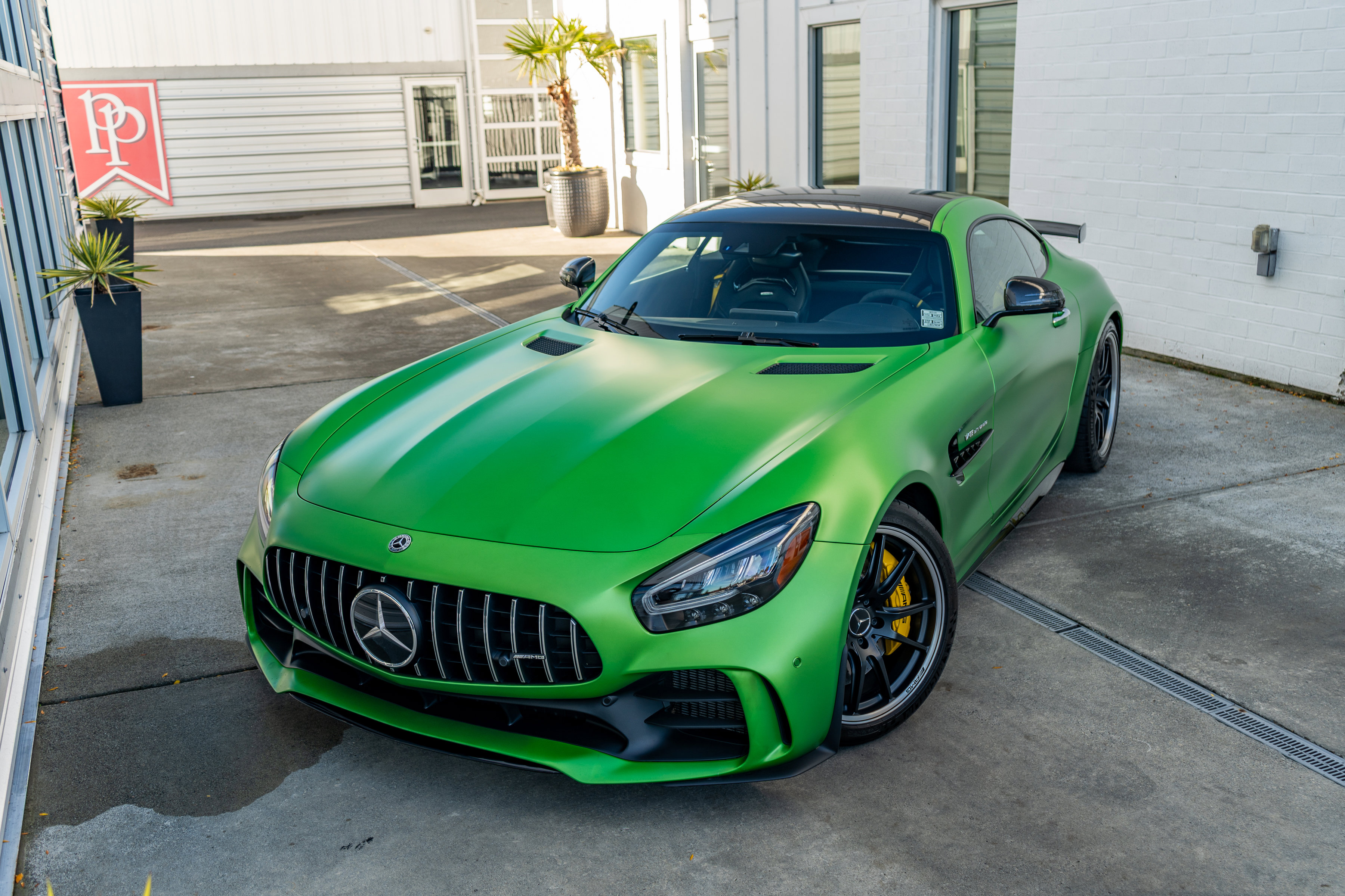 Used 2020 Mercedes-Benz AMG GT R image 3