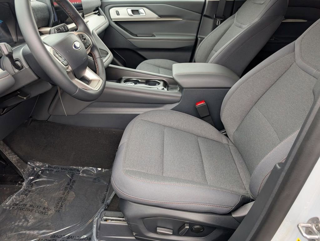 New 2026 Ford Explorer Active image 19