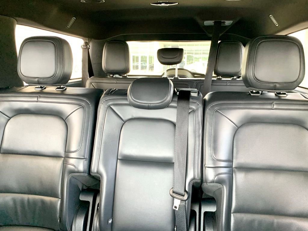 Used 2024 Lincoln Navigator L Premiere image 18