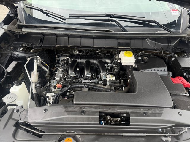 Used 2025 Nissan Pathfinder SL AWD/4WD image 18
