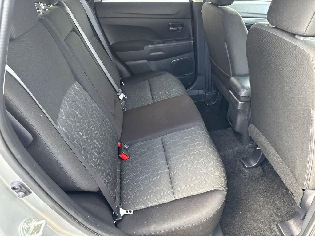 Used 2024 Mitsubishi Outlander Sport ES image 16