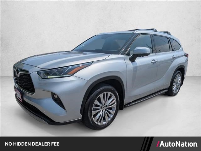 Used 2025 Toyota Highlander Platinum AWD/4WD image 1