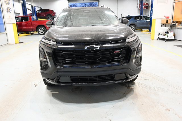 New 2026 Chevrolet Equinox RS w/ LPO, Floor Liner Package image 2