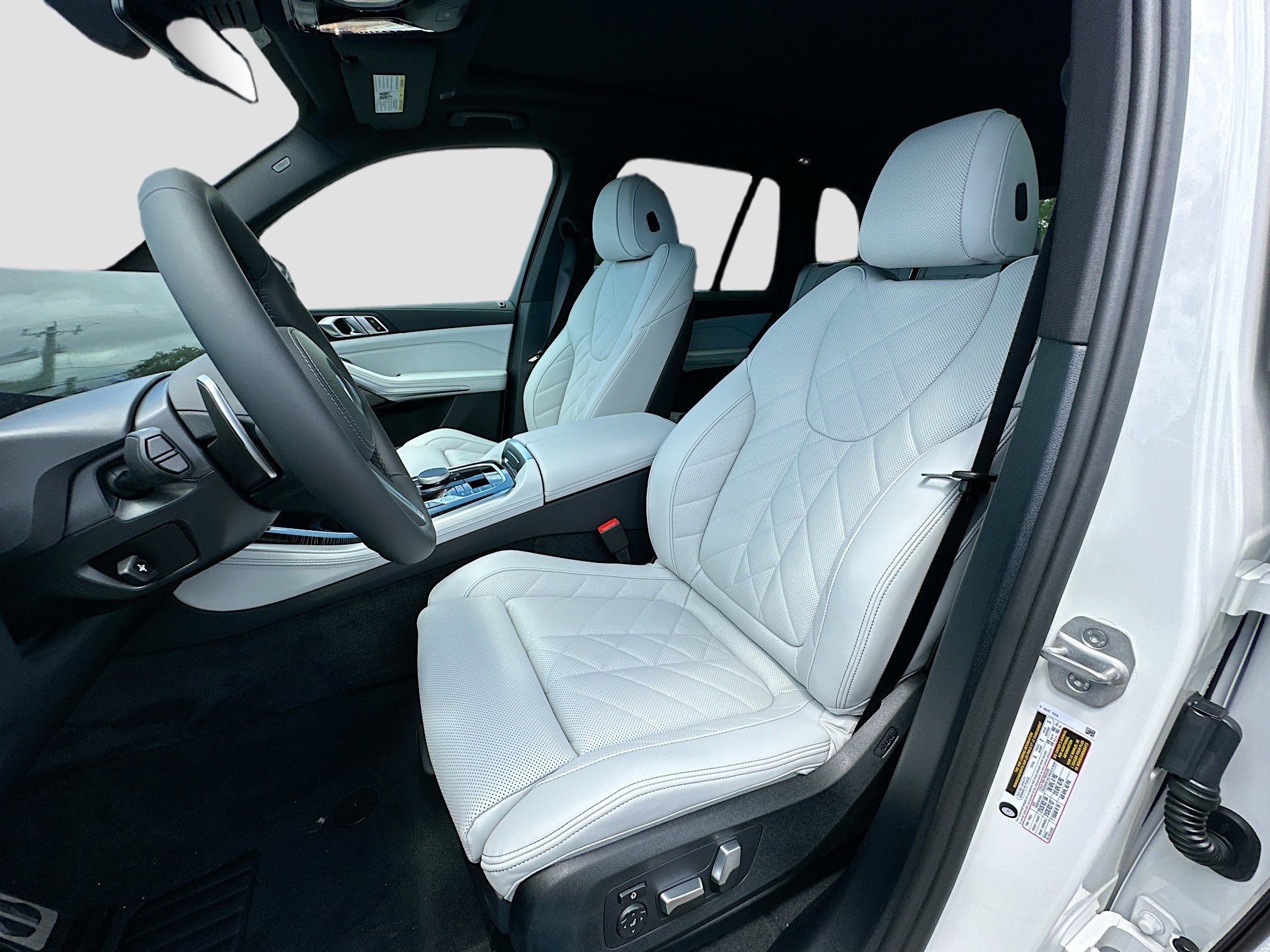 New 2026 BMW X5 sDrive40i w/ M Sport Package image 15