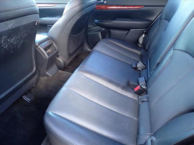 Used 2011 Subaru Outback 3.6R Limited w/ PWR Moonroof Pkg AWD/4WD image 9
