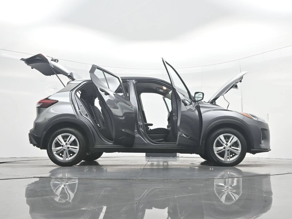 Used 2025 Nissan Kicks Play S FWD image 56