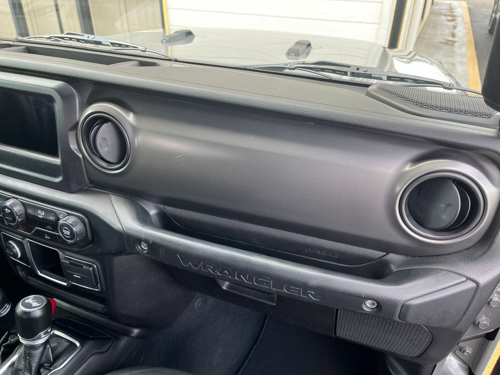 Used 2023 Jeep Wrangler Sport image 34